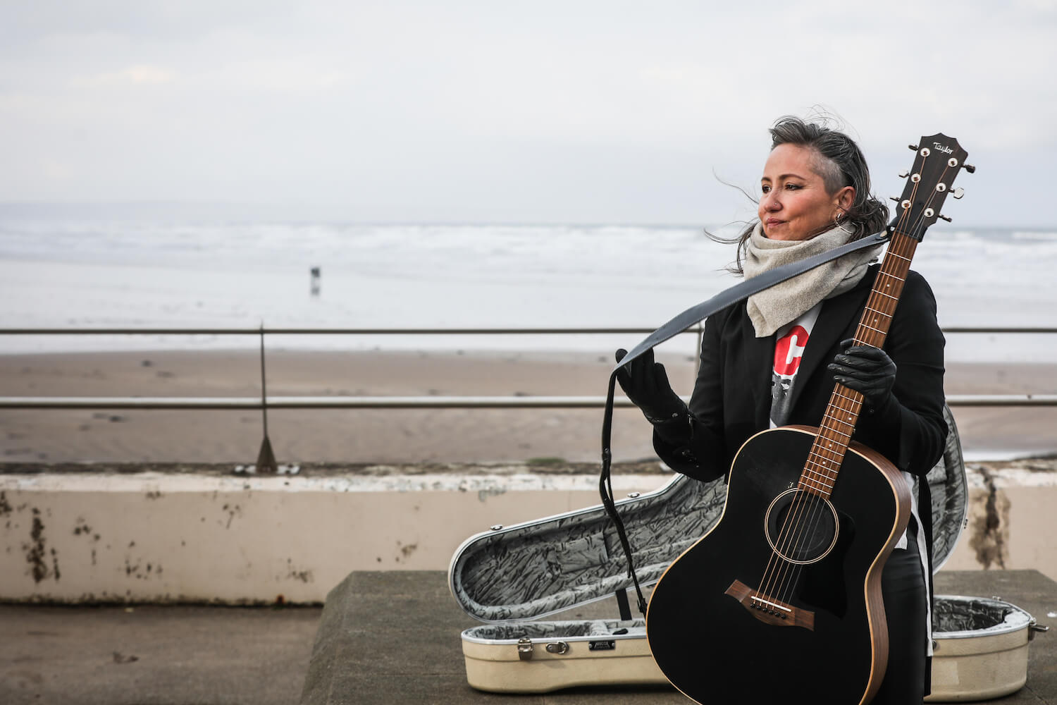 medw-KT-tunstall-marketing-campaign-1